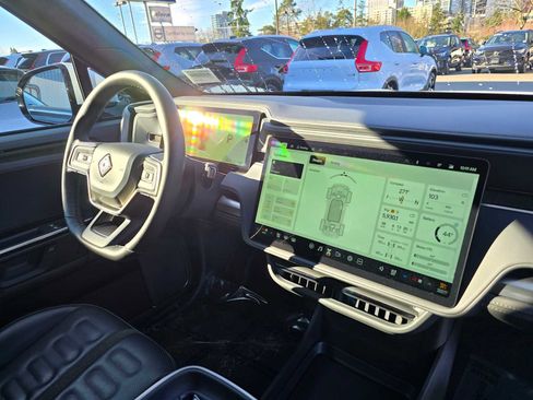 Used 2025 Rivian R1S Adventure image 12