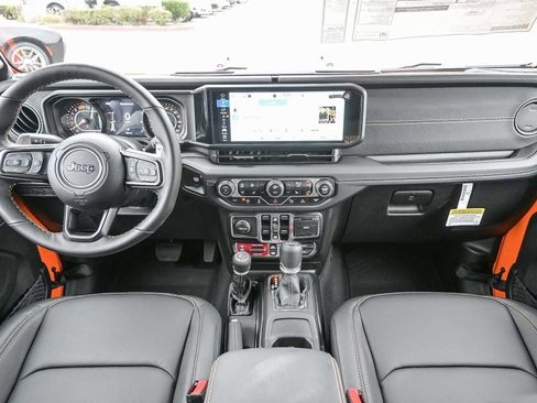 New 2025 Jeep Wrangler Unlimited Rubicon 392 image 15