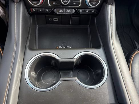 Used 2024 GMC Yukon AT4 AWD/4WD image 44