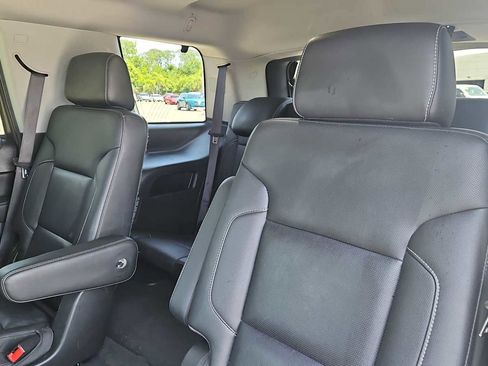 Used 2019 GMC Yukon SLT w/ Open Road Package AWD/4WD image 26