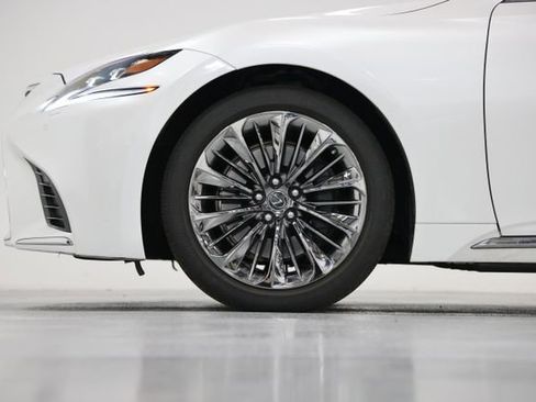 Used 2019 Lexus LS 500 AWD image 13