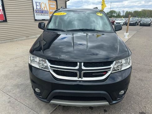 Used 2013 Dodge Journey SXT w/ Flexible Seating Group FWD image 2