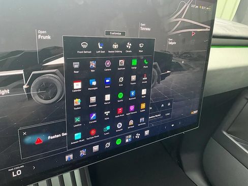 Used 2025 Tesla Cybertruck Cyberbeast AWD/4WD image 23