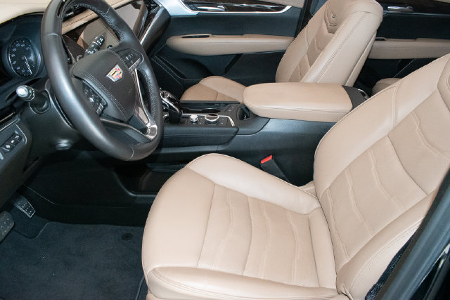Used 2024 Cadillac XT6 Premium Luxury w/ Platinum Package AWD/4WD image 22