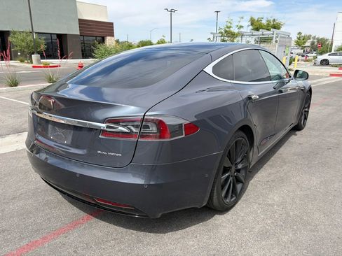 Used 2020 Tesla Model S Long Range Plus image 5