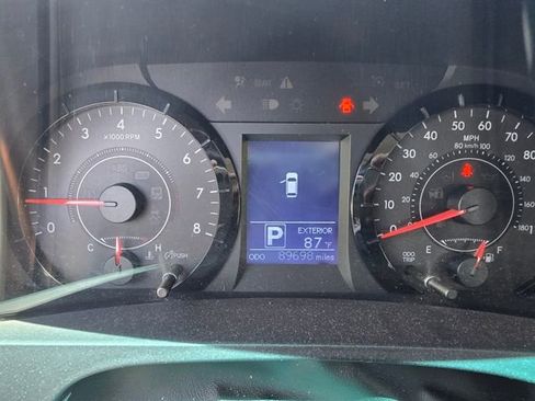 Used 2015 Toyota Sienna L FWD image 12