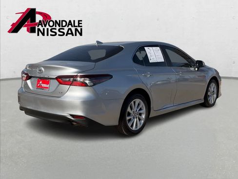 Used 2024 Toyota Camry LE image 7