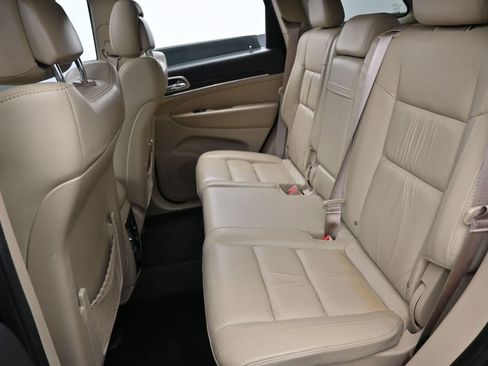 Used 2015 Jeep Grand Cherokee Limited w/ Trailer Tow Group IV AWD/4WD image 29