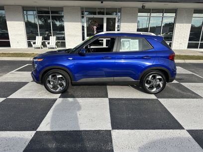 Used 2025 Hyundai Venue SEL