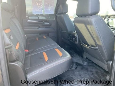 Used 2024 GMC Sierra 2500 AT4 w/ AT4 Preferred Package image 31