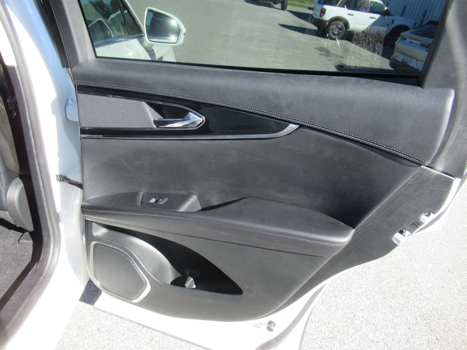 Used 2023 Lincoln Nautilus FWD image 20