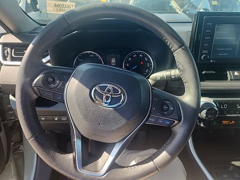 Used 2021 Toyota RAV4 XLE w/ Convenience Package AWD/4WD image 22