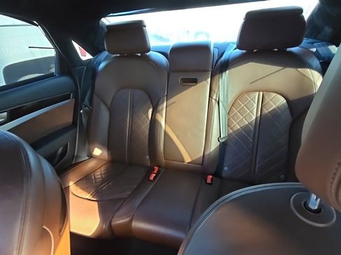 Used 2016 Audi A8 4.0T image 5