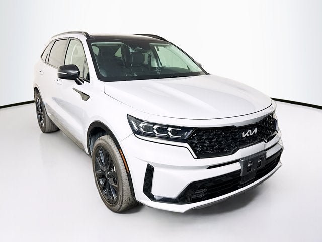 Certified 2023 Kia Sorento SX AWD/4WD image 3