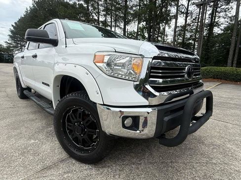 Used 2017 Toyota Tundra SR5 w/ SR5 Upgrade Package RWD image 23
