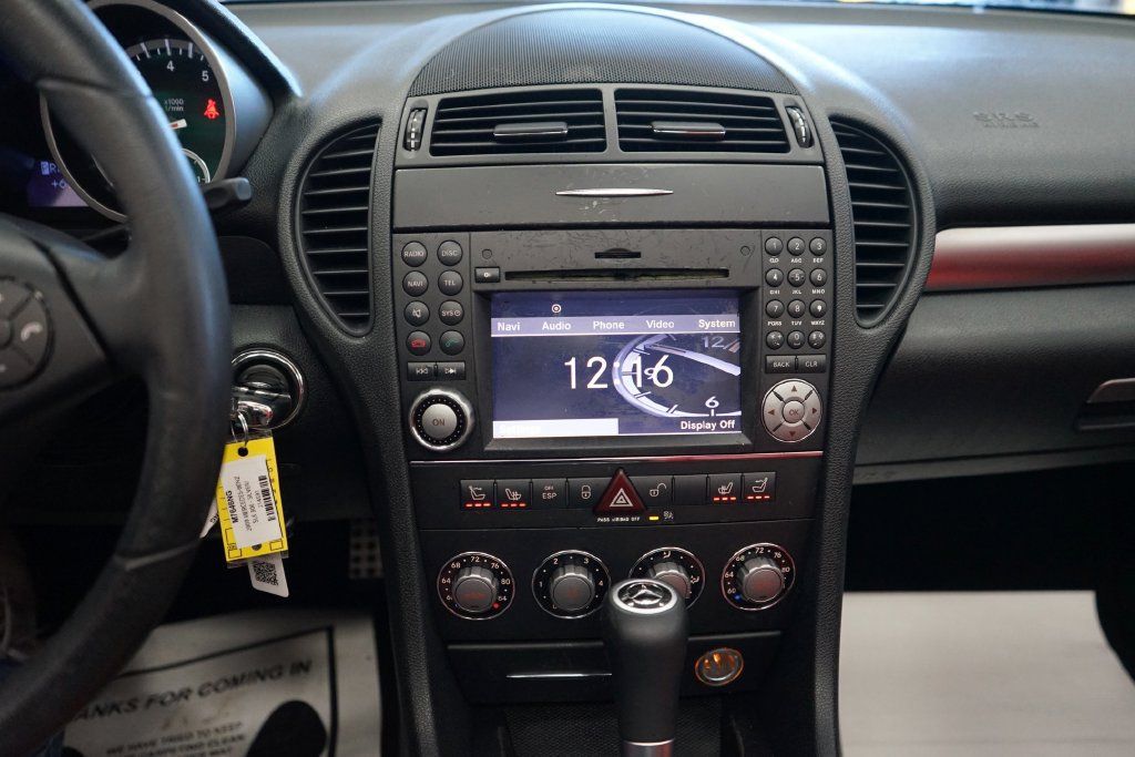 Used 2009 Mercedes-Benz SLK 300 image 10