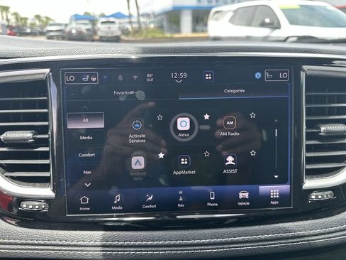 Used 2023 Chrysler Pacifica Limited FWD image 27
