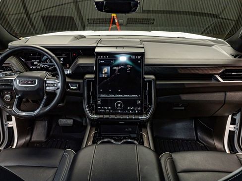 Used 2025 GMC Yukon XL Elevation w/ Technology Package image 15