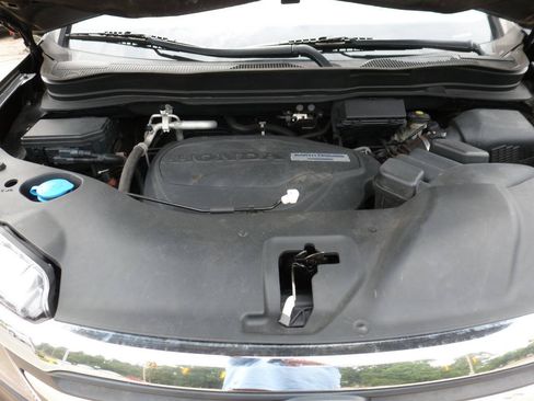 Used 2018 Honda Pilot EX image 16