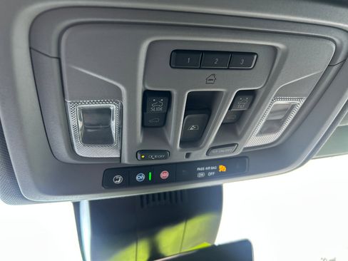 Used 2023 GMC Sierra 1500 Denali w/ Denali Reserve Package image 14