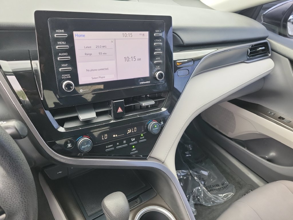 Certified 2022 Toyota Camry LE FWD image 14