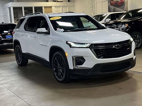 Certified 2023 Chevrolet Traverse RS w/ LPO, Floor Liner Package AWD/4WD image 7