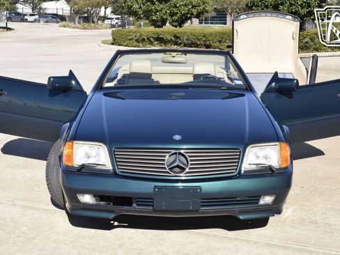 Used 1994 Mercedes-Benz SL 320 image 8