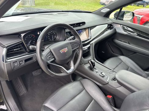 Used 2020 Cadillac XT6 Premium Luxury FWD image 22