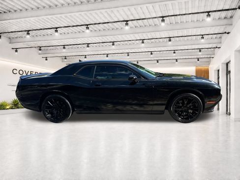 Used 2015 Dodge Challenger R/T Plus RWD image 12