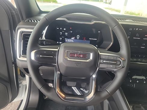 New 2026 GMC Canyon Elevation w/ Convenience Package RWD image 18