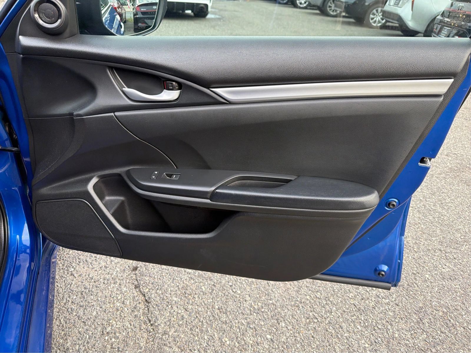 Used 2020 Honda Civic Sport image 23