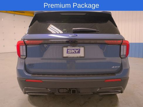 New 2026 Ford Explorer ST-Line w/ ST-Line Street Pack image 5