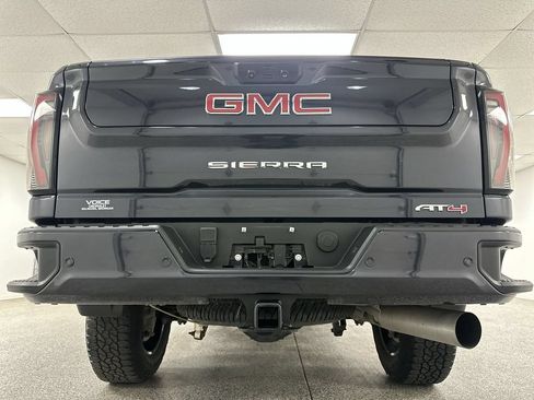 Used 2024 GMC Sierra 2500 AT4 w/ AT4 Premium Plus Package AWD/4WD image 36