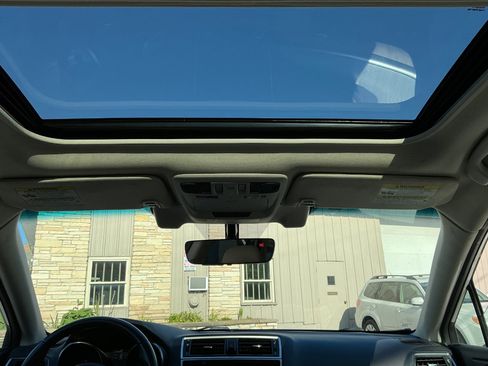 Used 2019 Subaru Outback 2.5i Premium image 22