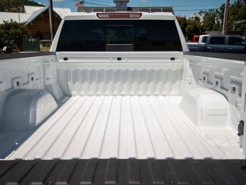 New 2026 Chevrolet Silverado 1500 LT w/ Z71 Off-Road Package AWD/4WD image 11