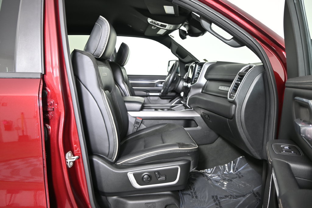 Used 2023 RAM 1500 Laramie AWD/4WD image 14