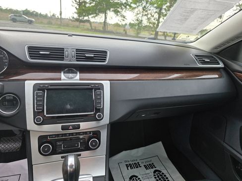 Used 2012 Volkswagen CC Lux Limited FWD image 13