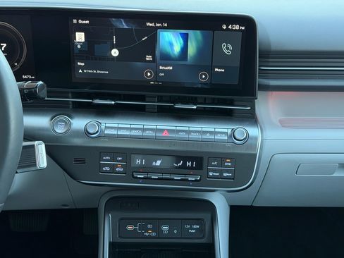 Used 2025 Hyundai Kona Limited image 27