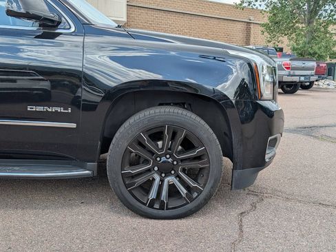 Used 2020 GMC Yukon Denali w/ Open Road Package AWD/4WD image 9