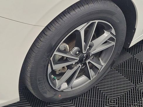 Used 2022 Kia Forte LXS image 31