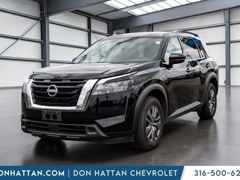 Used 2025 Nissan Pathfinder SV FWD image 23