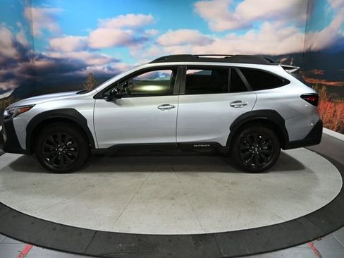 Used 2024 Subaru Outback Onyx Edition image 5