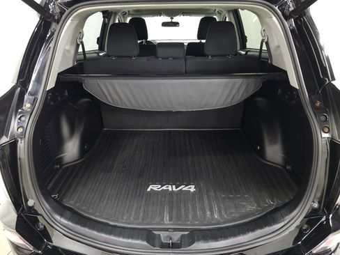 Used 2016 Toyota RAV4 XLE AWD/4WD image 7