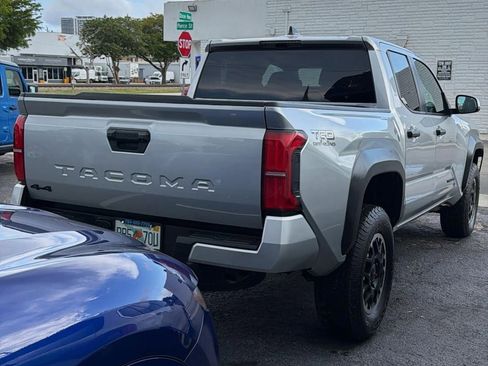 Used 2024 Toyota Tacoma TRD Off-Road AWD/4WD image 4