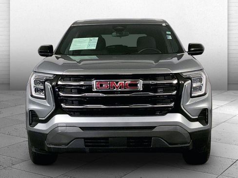 Used 2025 GMC Terrain Elevation image 2