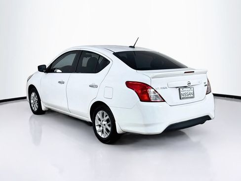 Used 2018 Nissan Versa SV w/ SV Special Edition Package FWD image 5