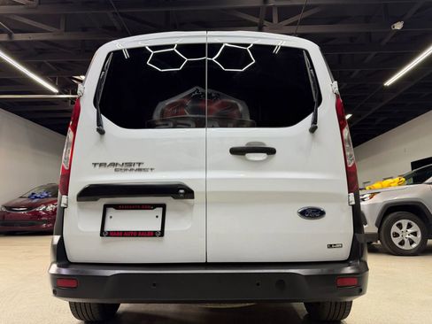 Used 2022 Ford Transit Connect XL image 9