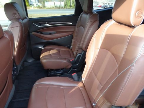 Used 2018 Buick Enclave Avenir w/ Avenir Technology Package image 8