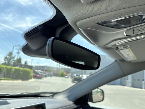 Used 2022 Jeep Compass Limited image 26