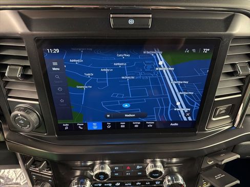 New 2026 Ford F250 Lariat w/ Black Appearance Package AWD/4WD image 11